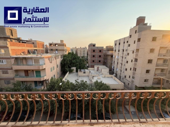 شقة للبيع في الحي الثالث 6 أكتوبر