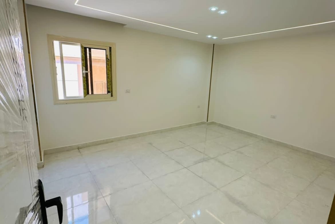 شقق فاخرة ألترا سوبر لوكس للبيع في أكتوبر