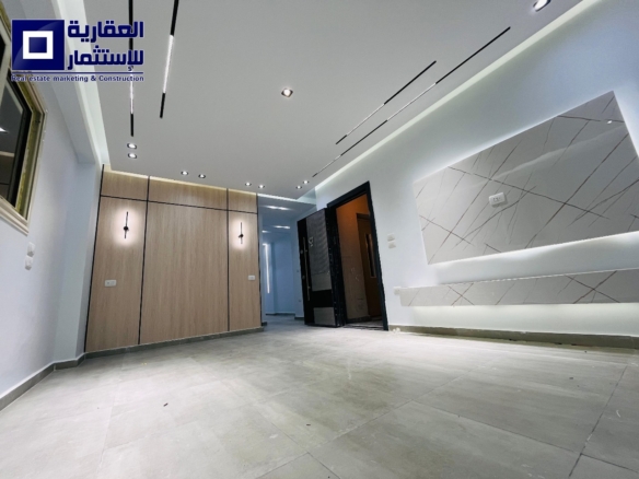 شقة للبيع بالحي الخامس أكتوبر