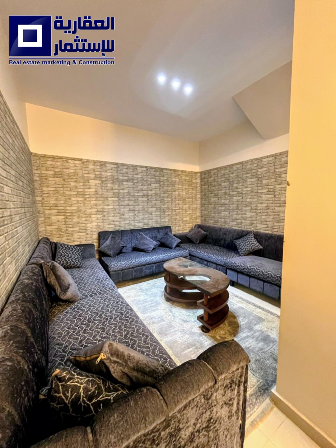 Picsart_25-11-30_12-34-54-295