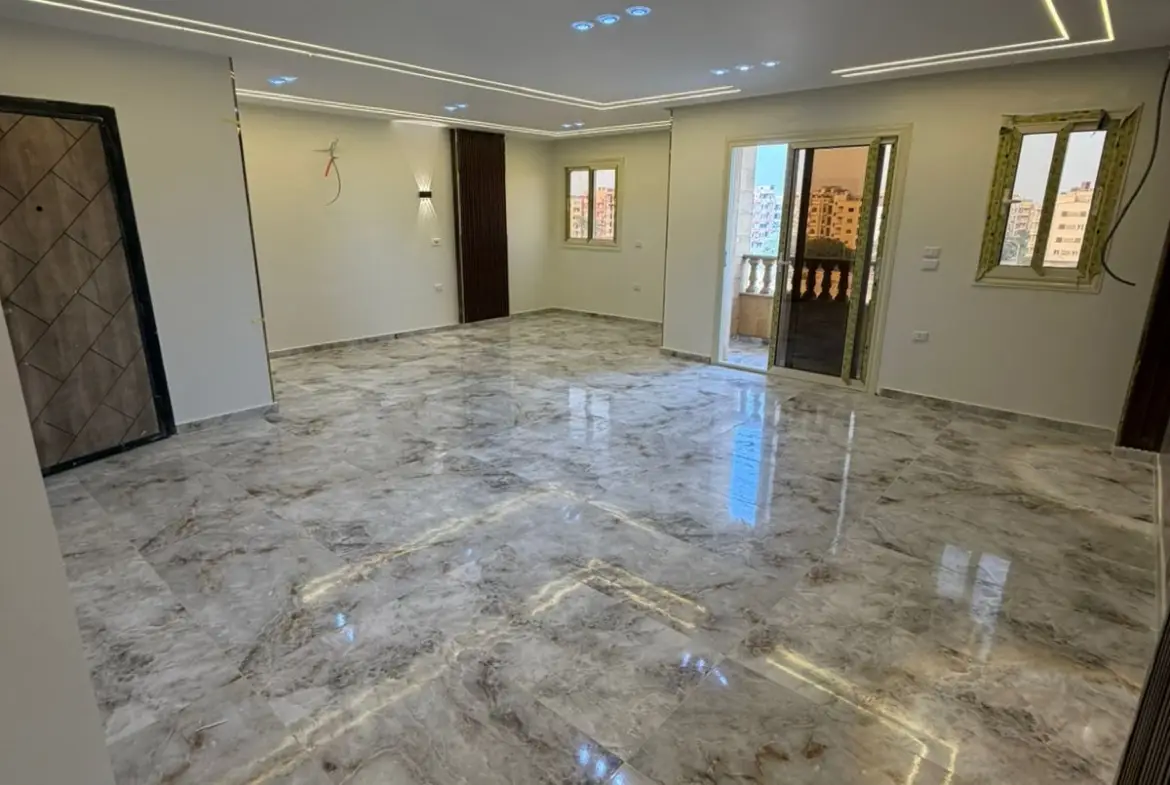 شقة للبيع الحي الرابع 6 أكتوبر