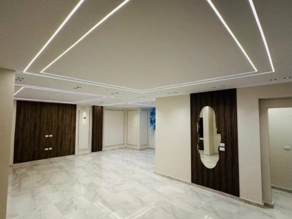 شقة للبيع بالحي الرابع 6 أكتوبر