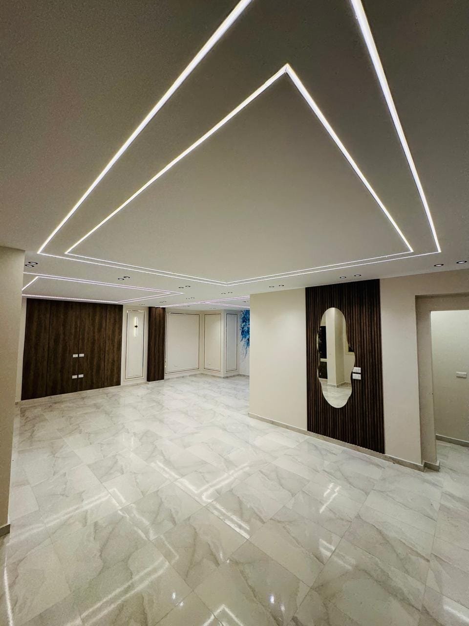 شقة للبيع بالحي الرابع 6 أكتوبر