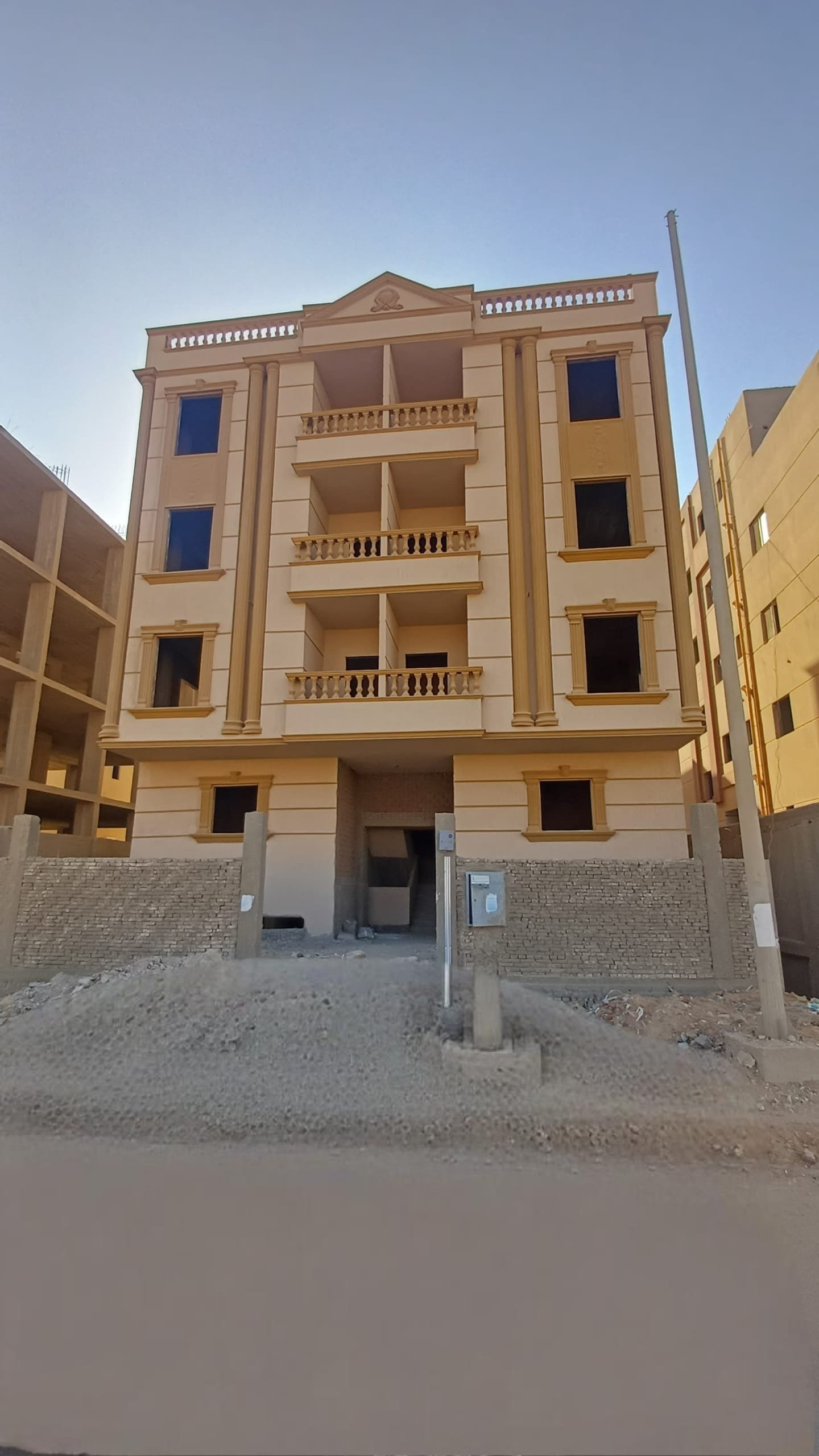 عمارة كاملة للبيع 6 أكتوبر