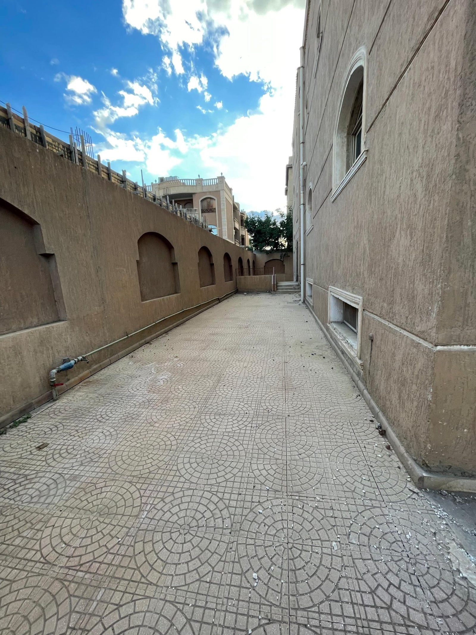 فيلا للبيع بغرب سوميد