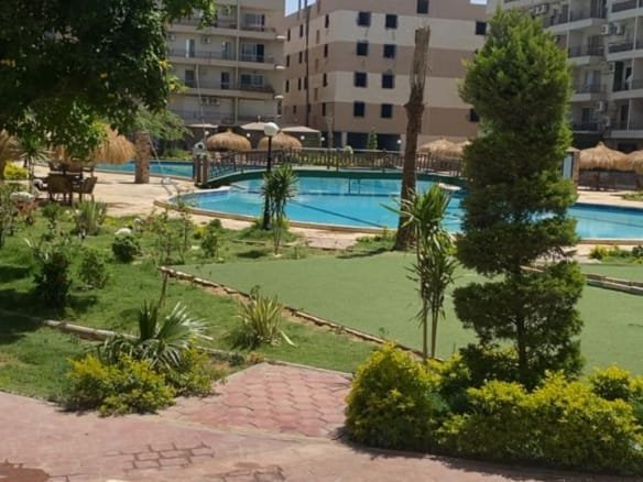 شقة للبيع أمام المتحف المصري الكبير