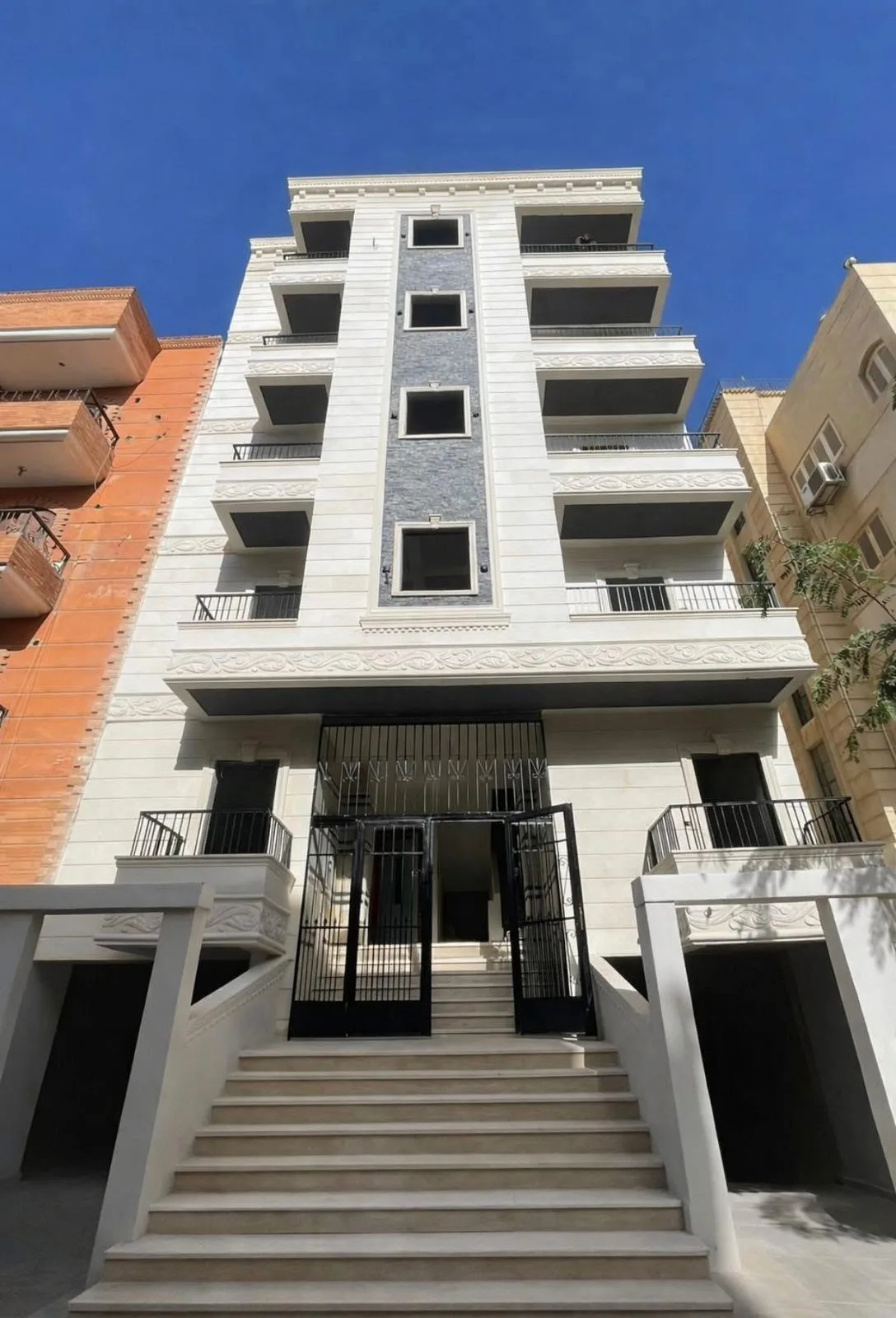 شقق للبيع بجوار جامعة MSA شقق للبيع بجوار جامعة MSA