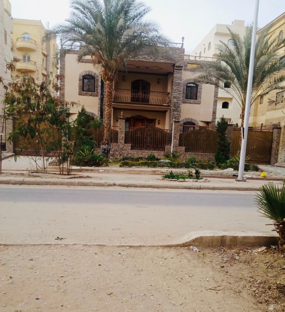 فيلا للبيع في الحي الخامس 6 أكتوبر