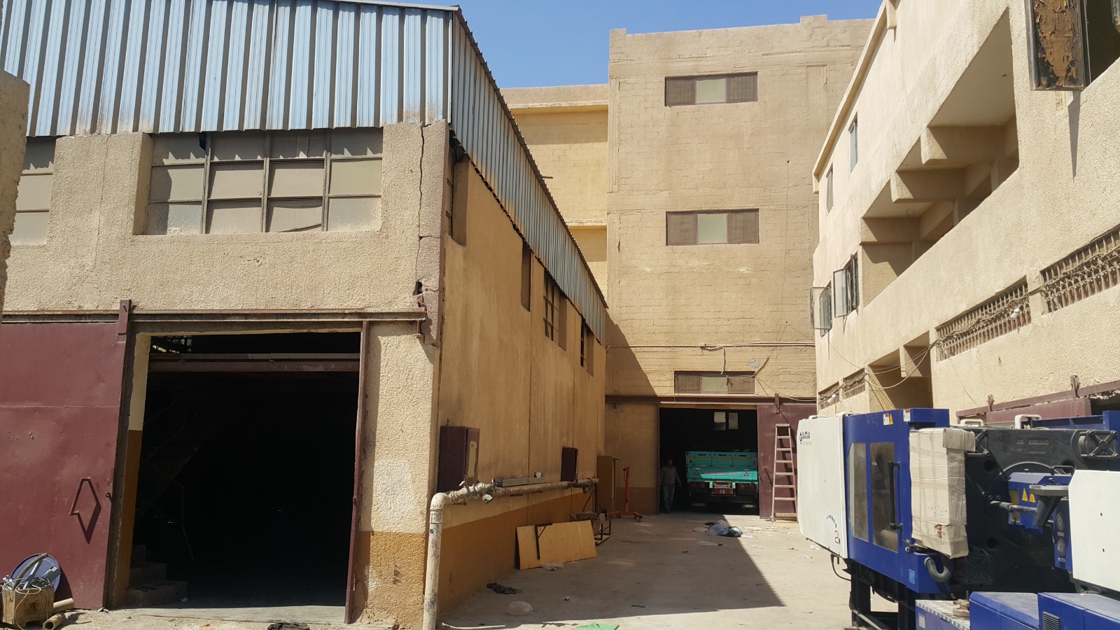 مصنع للإيجار في 6 أكتوبر